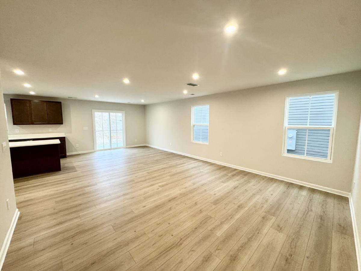 House for rent at 637 Coopers Mill Dr, Westminster, SC 29693
