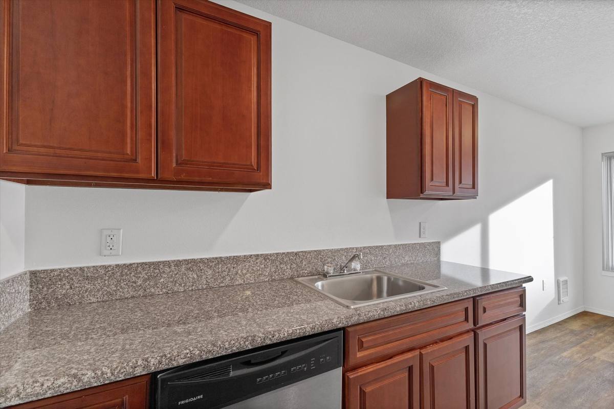Townhouse for rent at 9801-9823 NE Glisan St, Portland, OR 97220