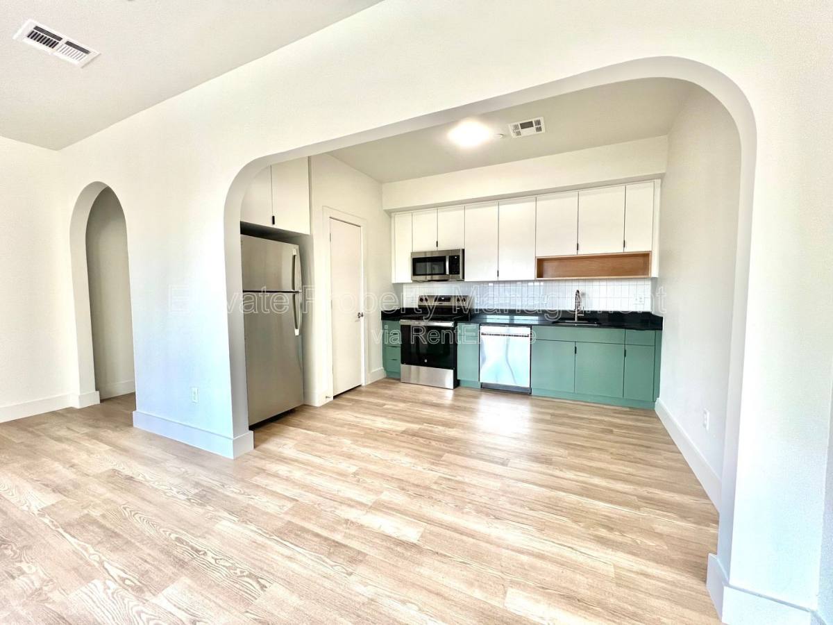Apartment for rent at 1701 NW 12th St #12, Oklahoma City, OK 73106