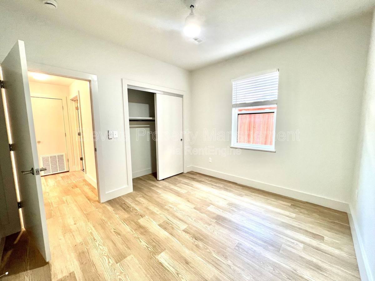 Apartment for rent at 1701 NW 12th St #12, Oklahoma City, OK 73106