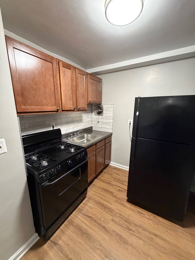 Apartment for rent at 315 W St NE, Washington, DC 20002