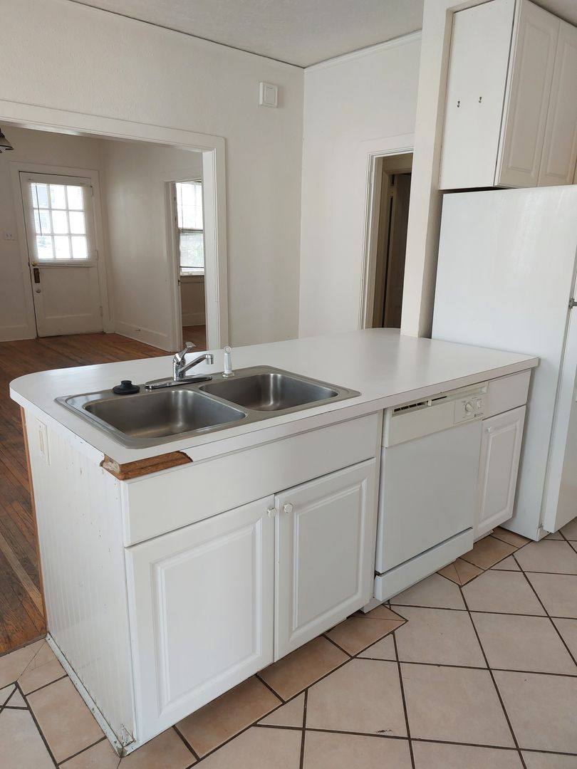 Apartment for rent at 715 16th St, Greeley, CO 80631