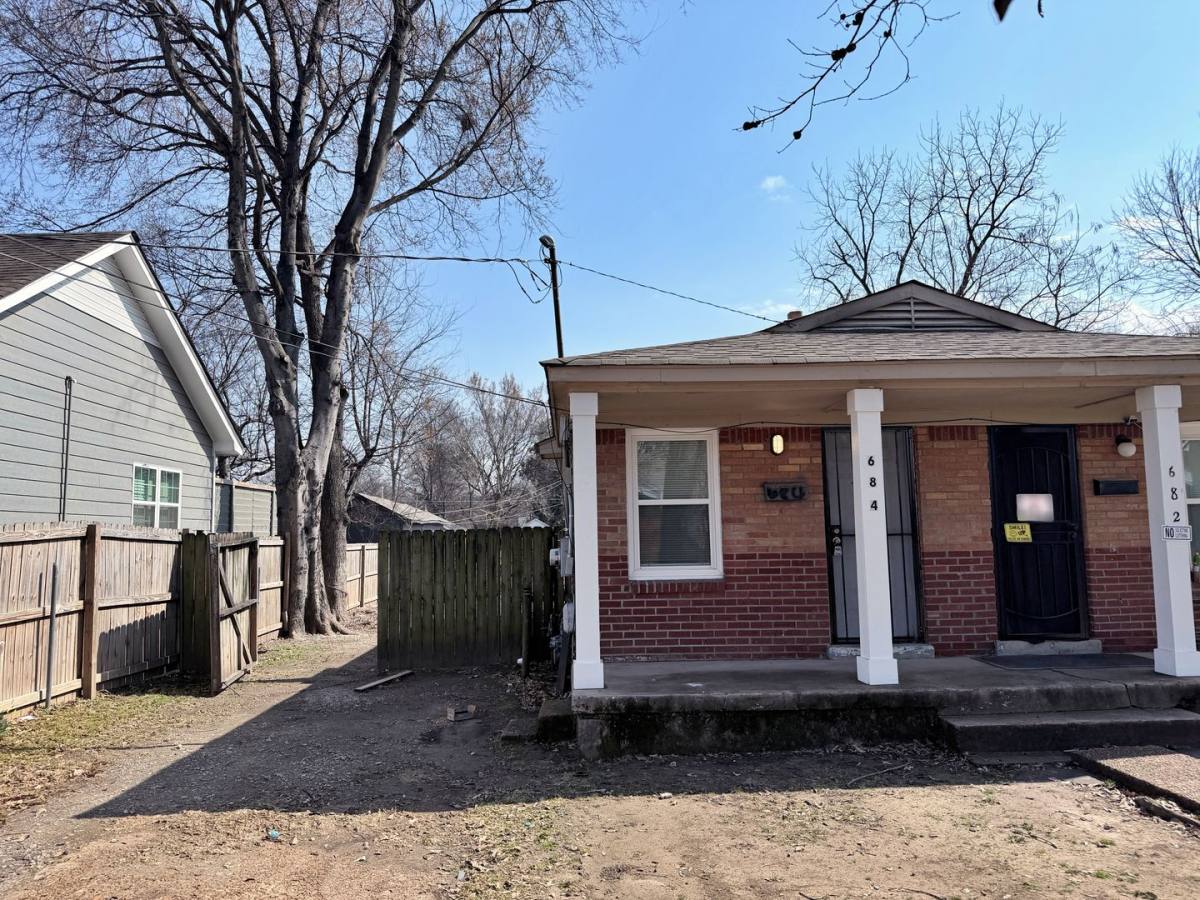 House for rent at 684 Lipford St, Memphis, TN 38112