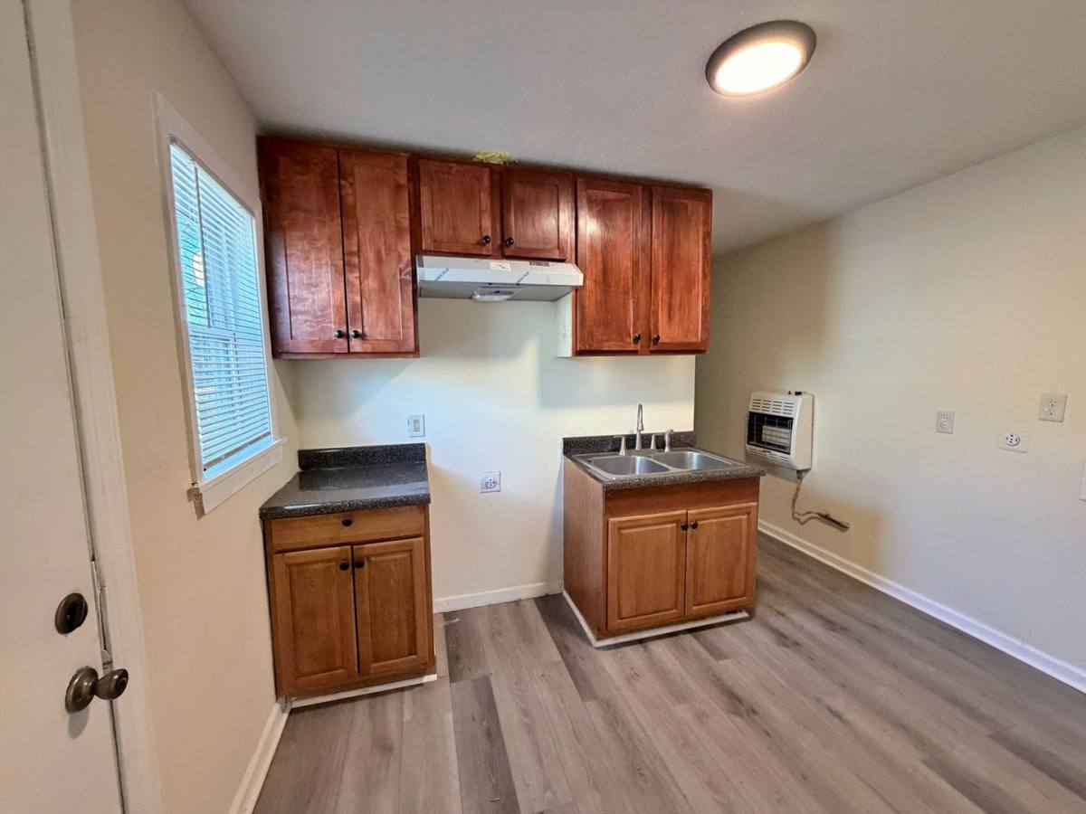 House for rent at 684 Lipford St, Memphis, TN 38112