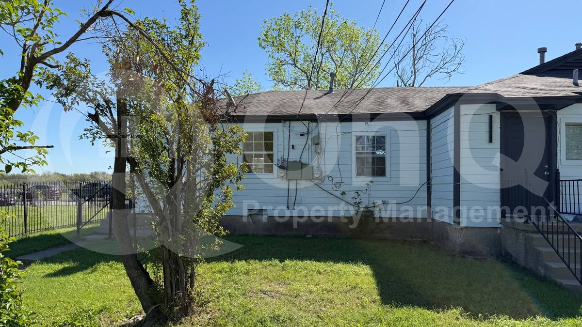 House for rent at 2640 Berryhill Dr, Fort Worth, TX 76105