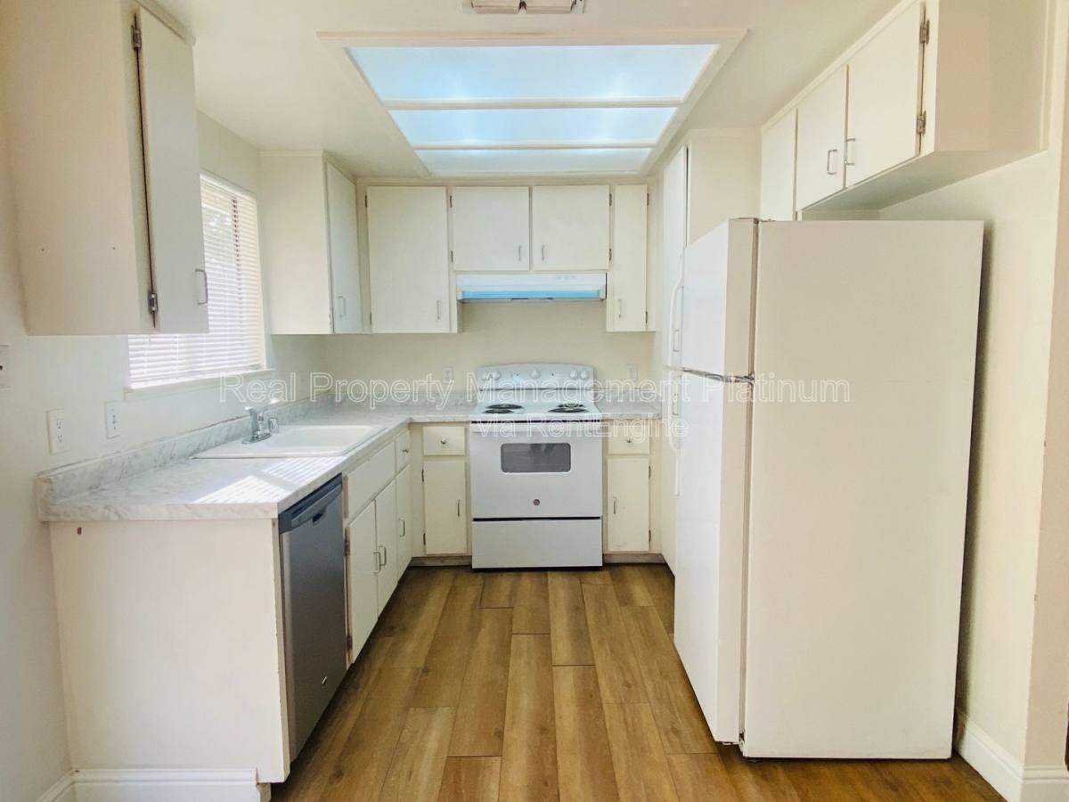 House for rent at 2967 Terry Ave, Clovis, CA 93612