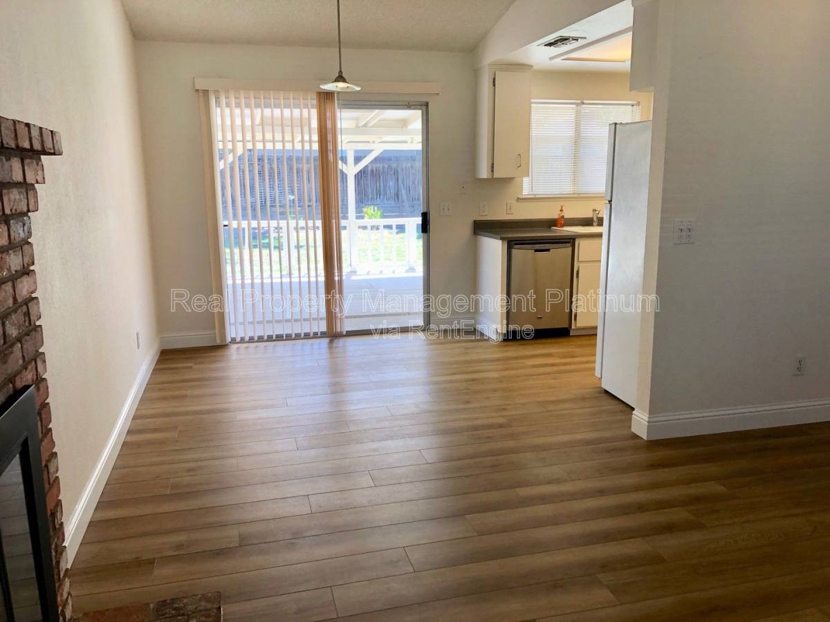 House for rent at 2967 Terry Ave, Clovis, CA 93612