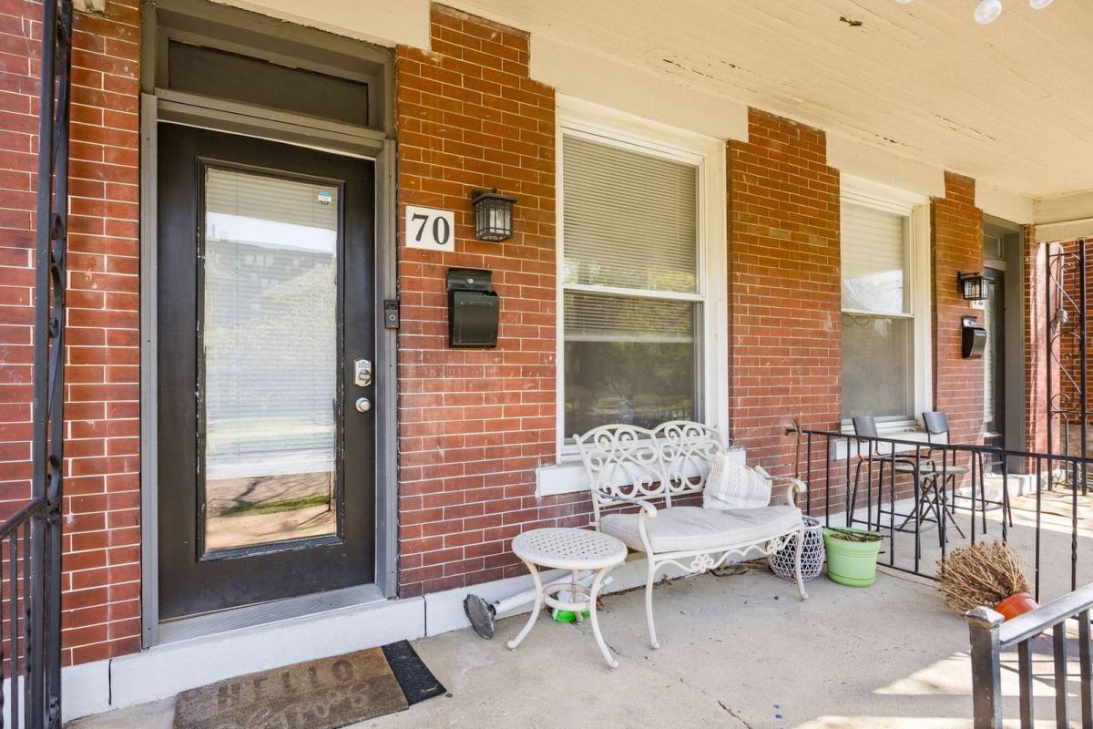 Apartment for rent at 72 Euclid Ave, Columbus, OH 43201
