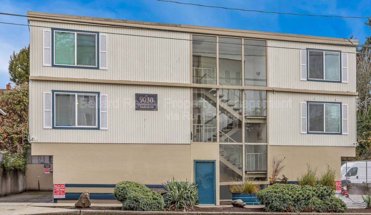 Apartment for rent at 9030 Greenwood Ave N #202, Seattle, WA 98103