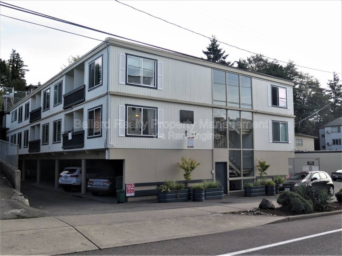 Apartment for rent at 9030 Greenwood Ave N #202, Seattle, WA 98103