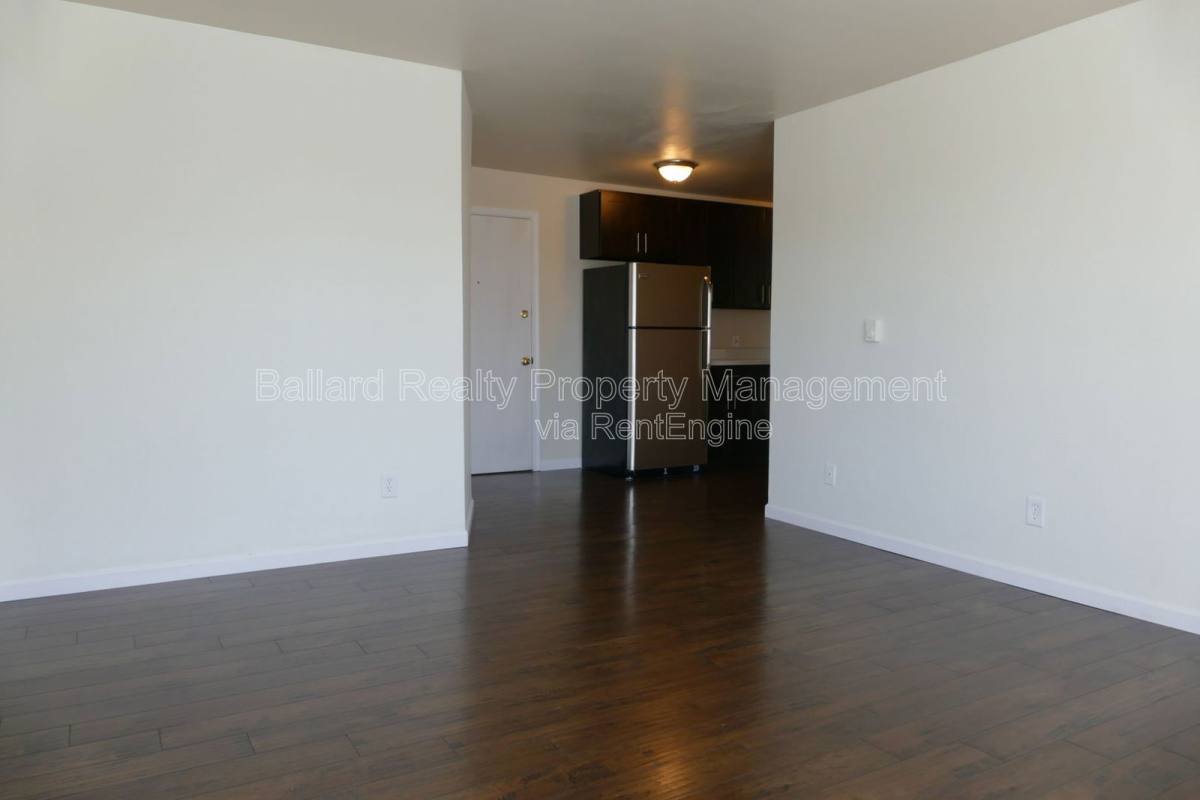 Apartment for rent at 9030 Greenwood Ave N #202, Seattle, WA 98103