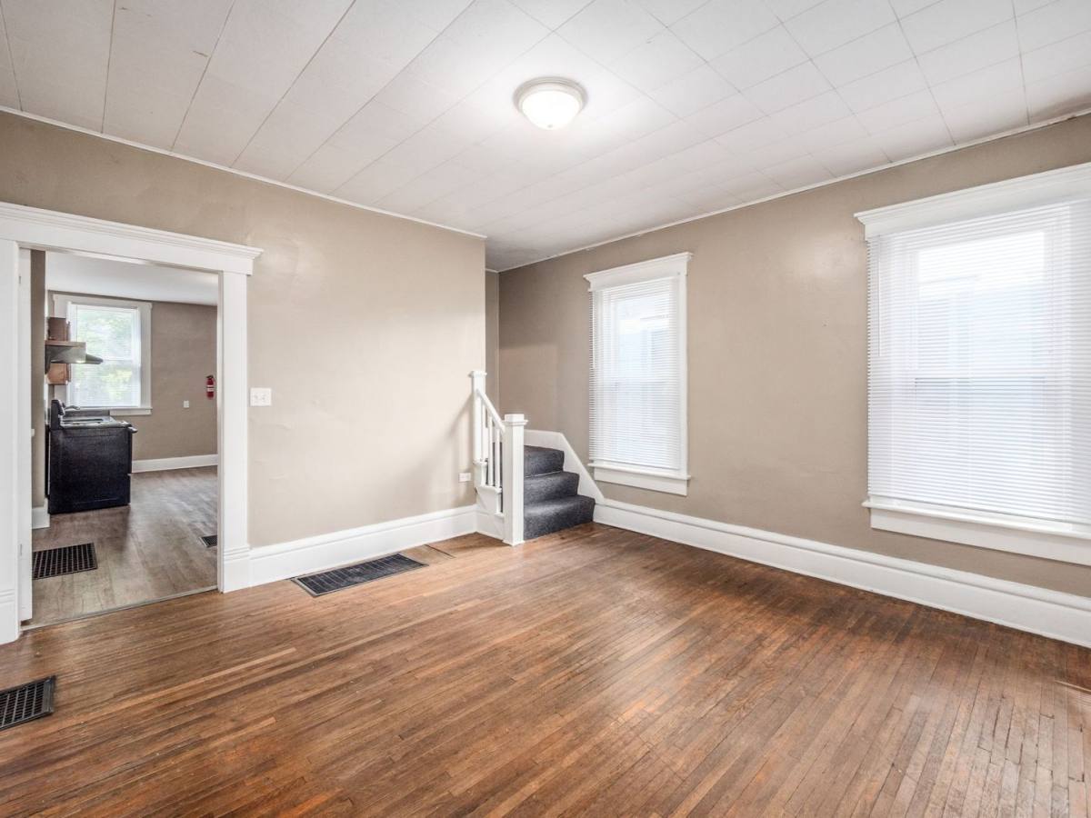 Apartment for rent at 89 E Patterson Ave, Columbus, OH 43202