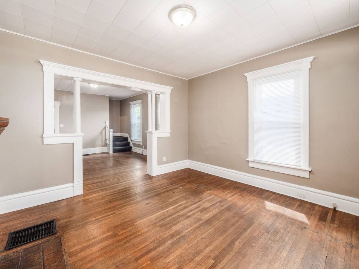 Apartment for rent at 89 E Patterson Ave, Columbus, OH 43202