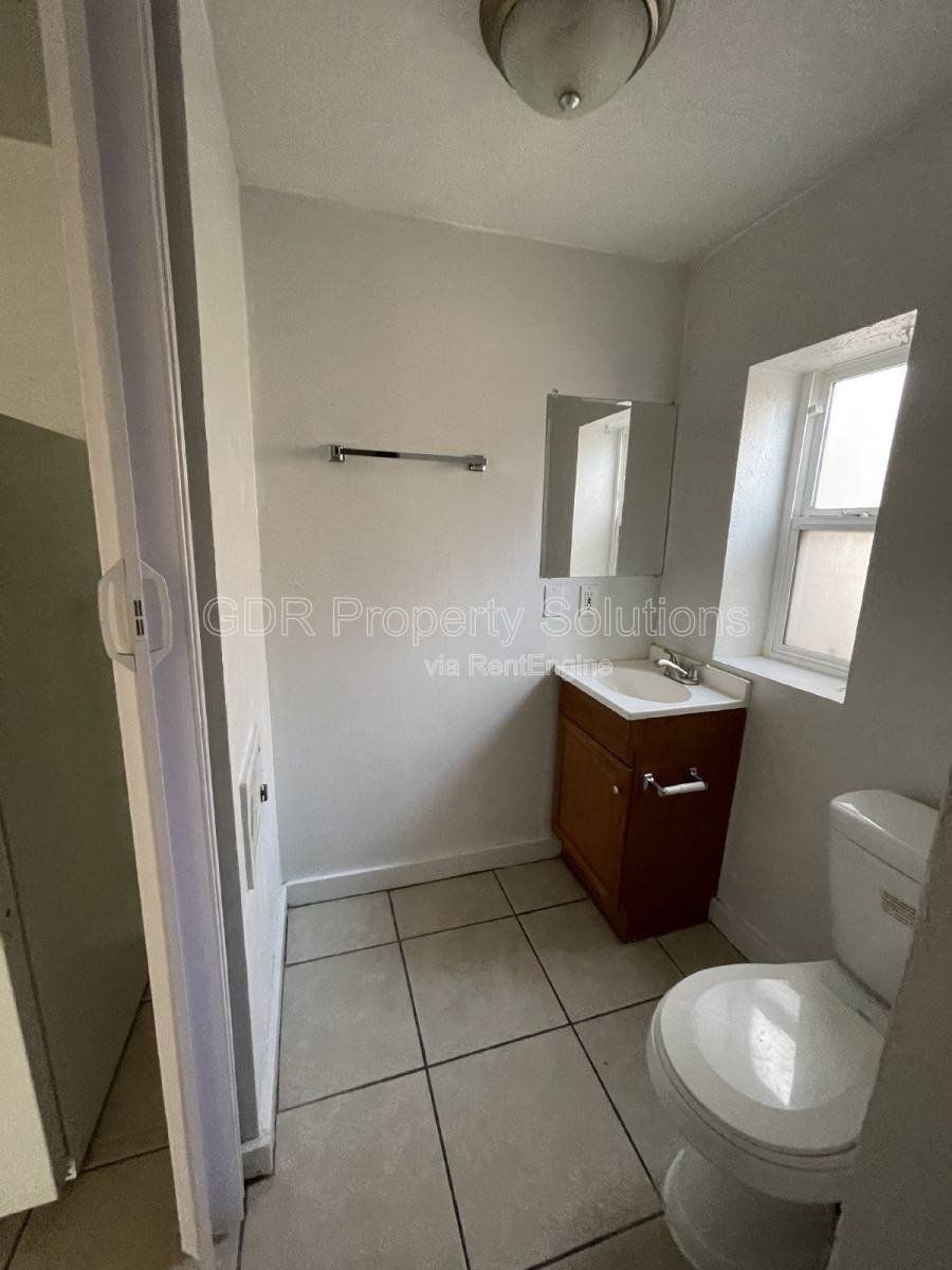 Apartment for rent at 408 Pennsylvania St SE #C, Albuquerque, NM 87108