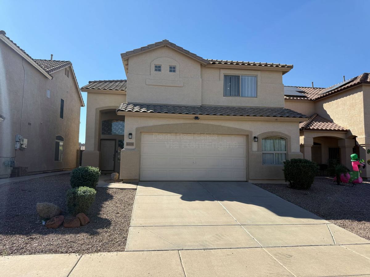 House for rent at 6425 W Desert Hollow Dr, Phoenix, AZ 85083