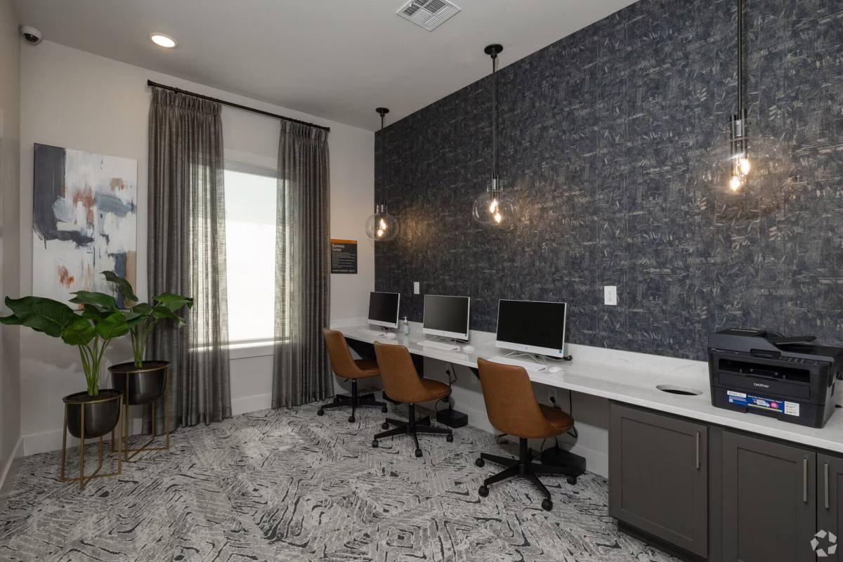 Apartment for rent at 12411 Huffmeister Rd, Cypress, TX 77429