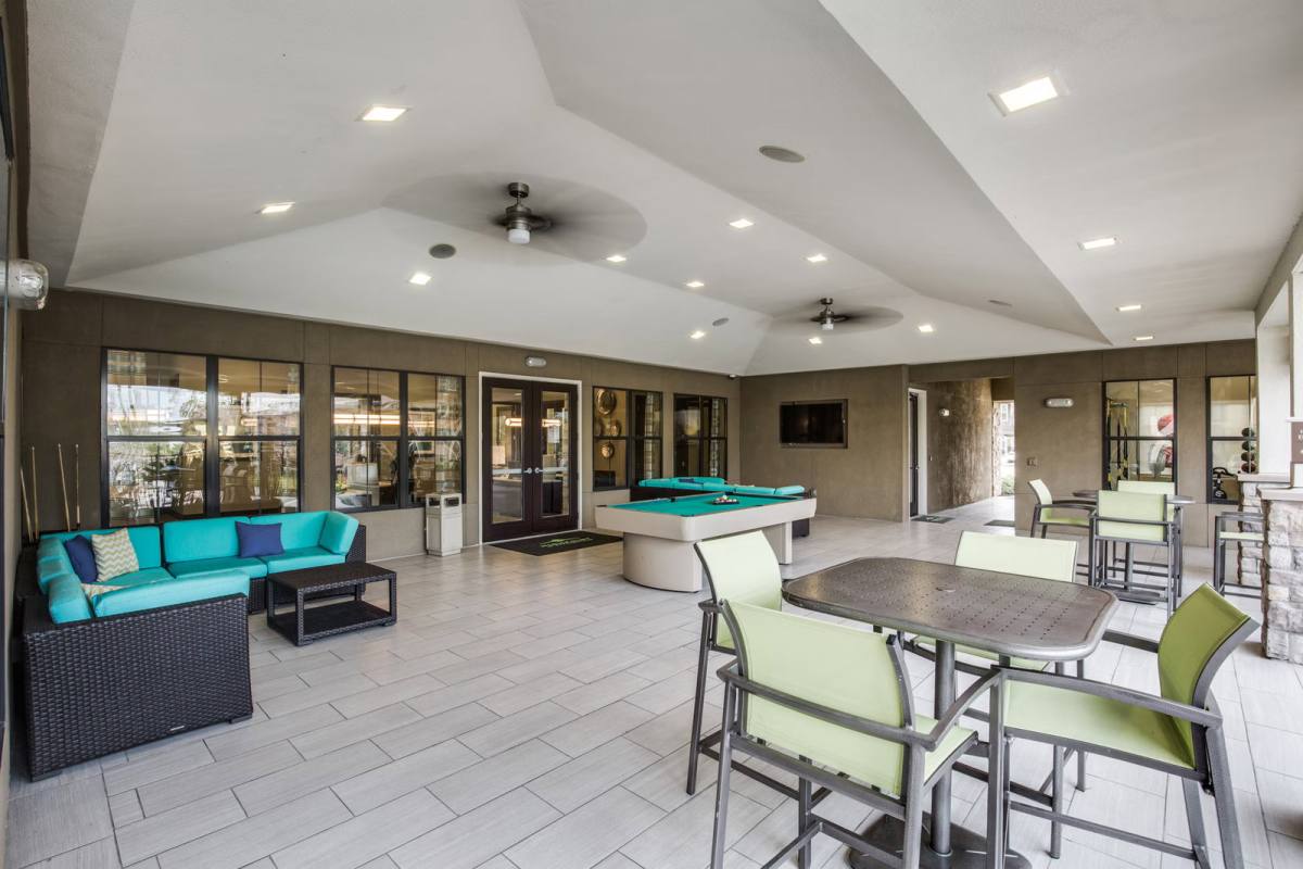 Apartment for rent at 13920 Mandolin Dr, Houston, TX 77070