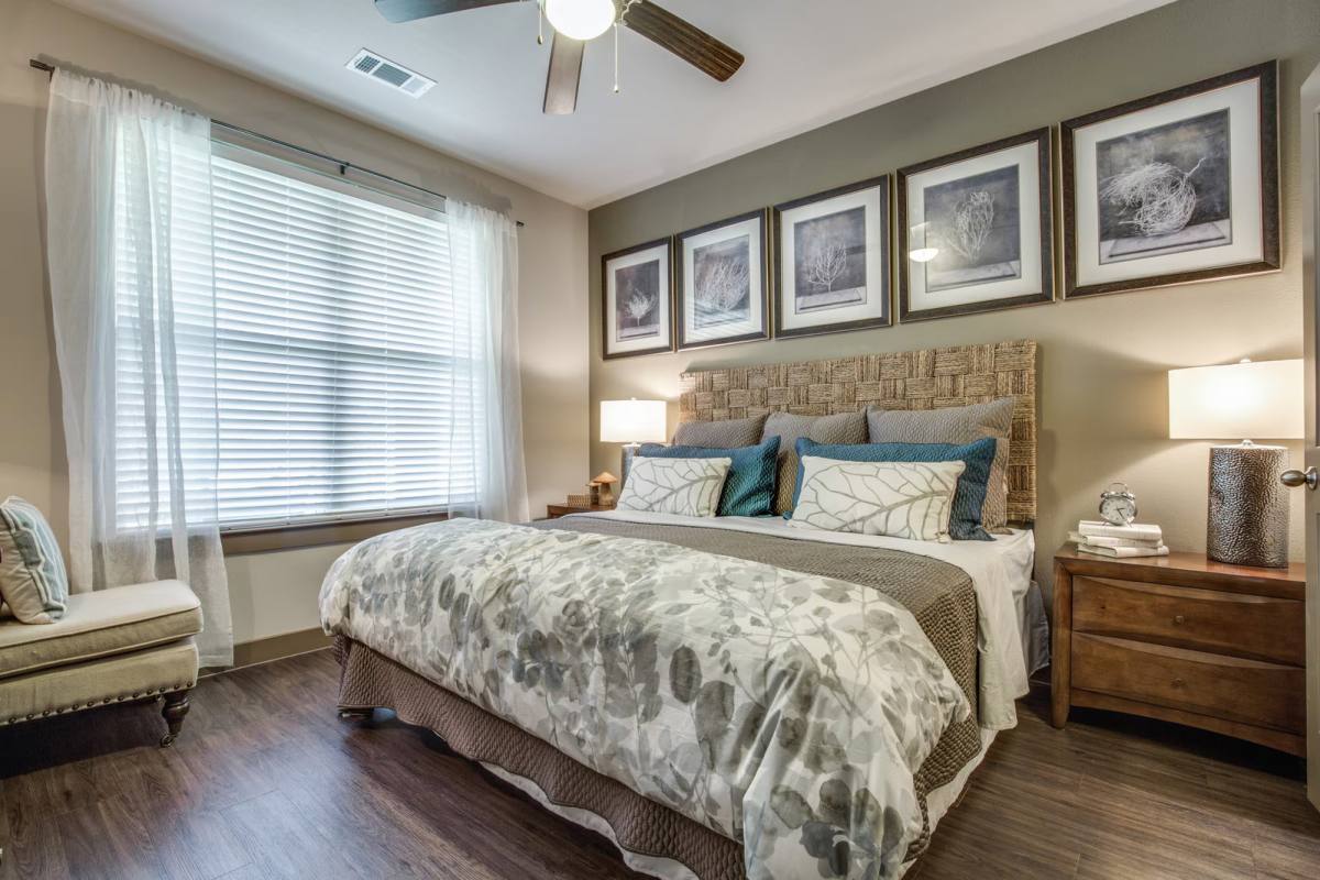 Apartment for rent at 13920 Mandolin Dr, Houston, TX 77070