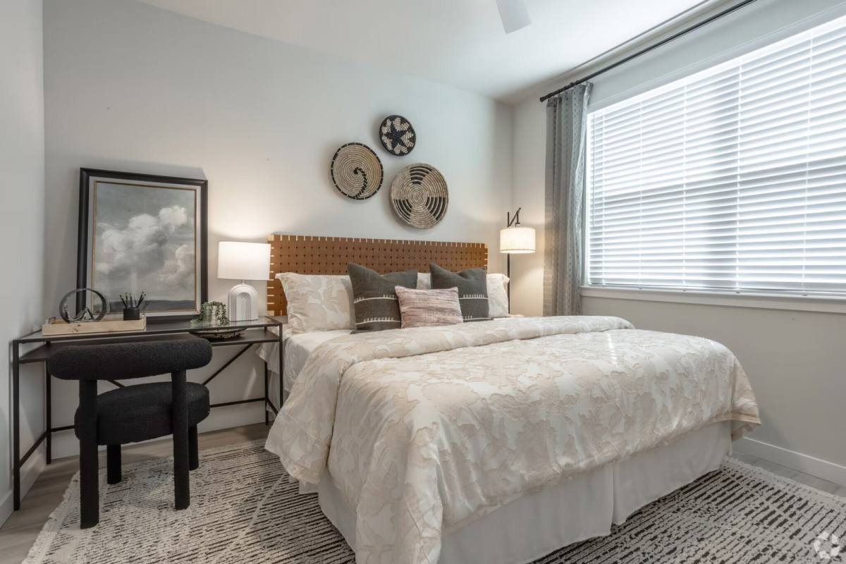 Apartment for rent at 1610 Campbell Rd, Houston, TX 77055
