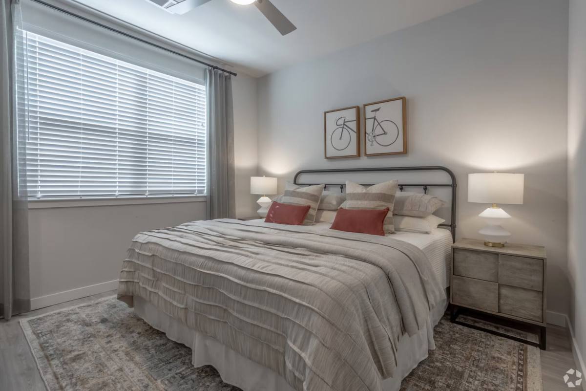 Apartment for rent at 1610 Campbell Rd, Houston, TX 77055