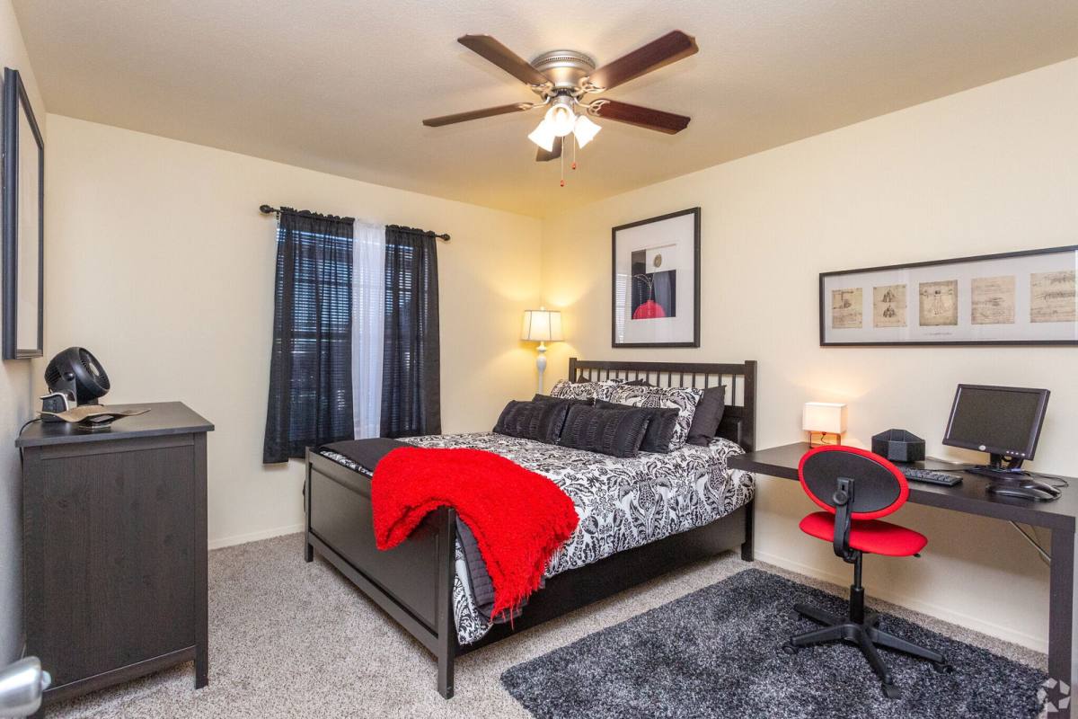 Apartment for rent at 8222 Kingsbrook Rd, Houston, TX 77024