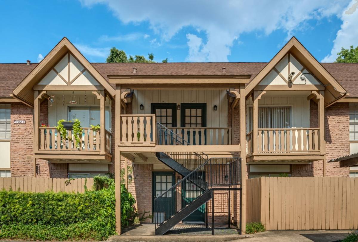 Apartment for rent at 8222 Kingsbrook Rd, Houston, TX 77024