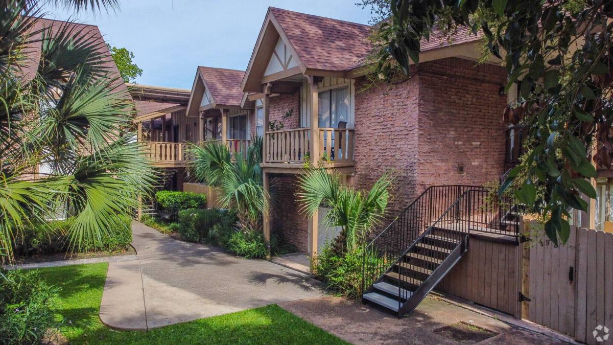 Apartment for rent at 8222 Kingsbrook Rd, Houston, TX 77024