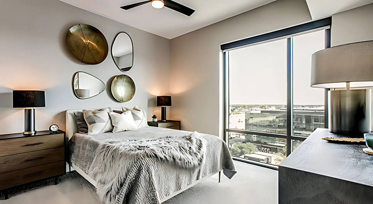 Apartment for rent at 9757 Katy Freeway, Houston, TX 77024