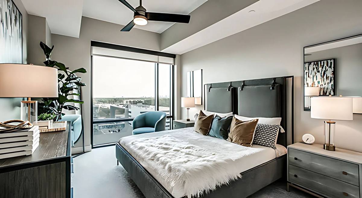 Apartment for rent at 9757 Katy Freeway, Houston, TX 77024