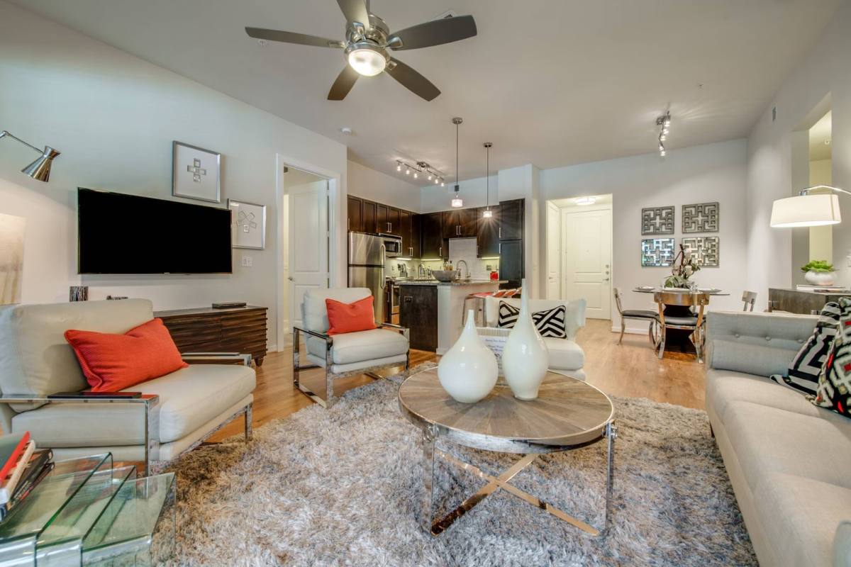 Apartment for rent at 11070 Katy Freeway, Houston, TX 77043