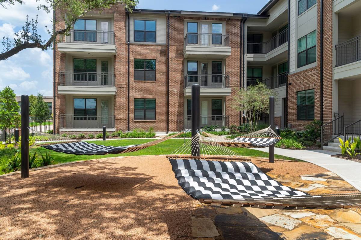 Apartment for rent at 11117 Signal Way, Stafford, TX 77477