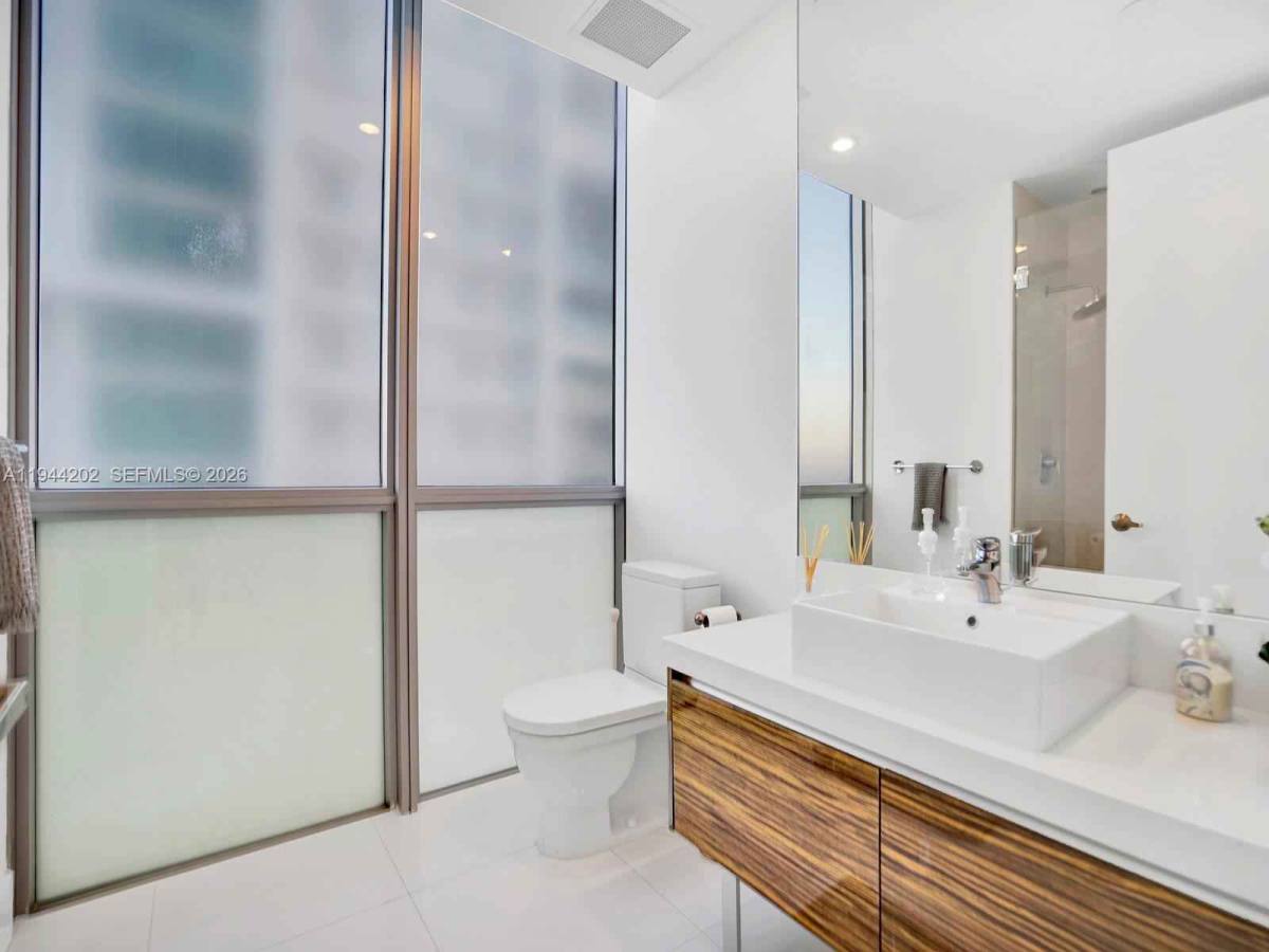 Condo for rent at 1100 Biscayne Blvd #4001, Miami, FL 33132