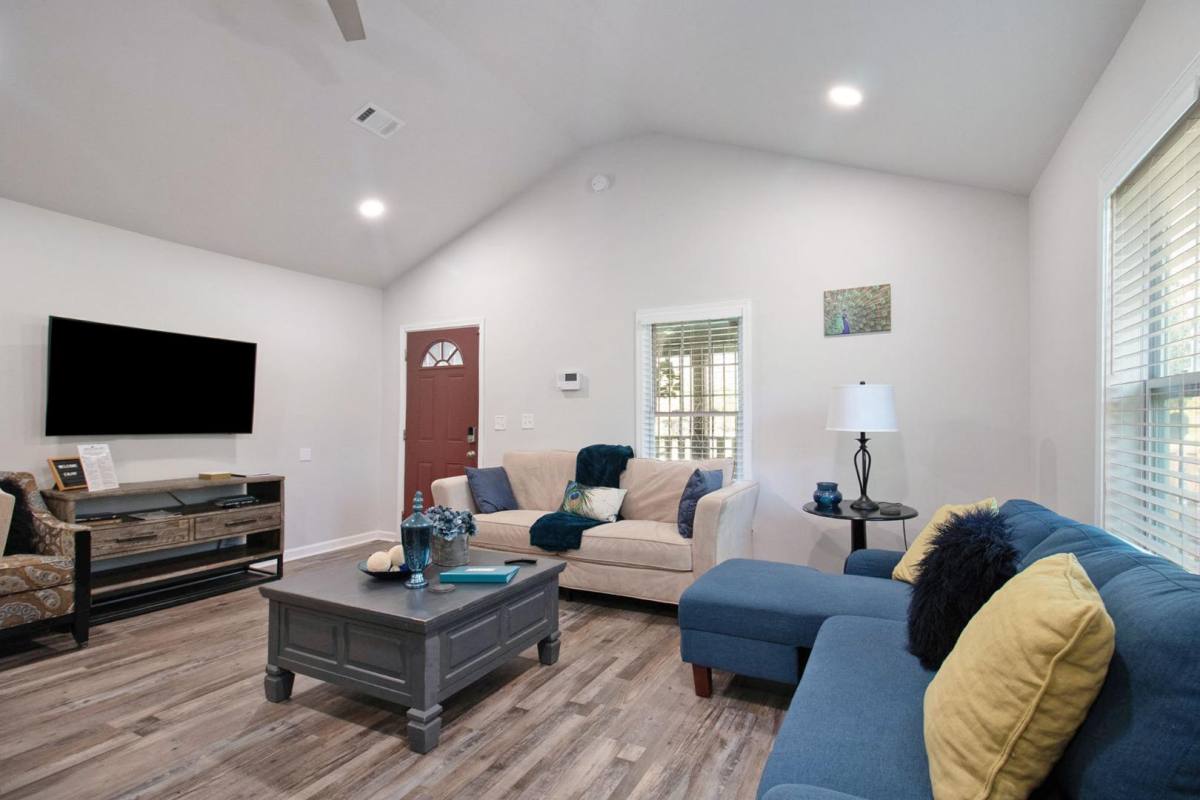Apartment for rent at 213 Claire Dr SE #B, Atlanta, GA 30315