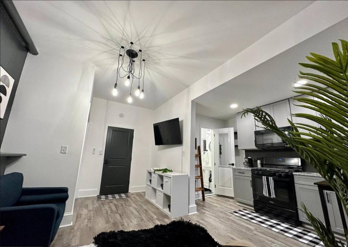 Apartment for rent at 1825 Madison Ave #2, Baltimore, MD 21217
