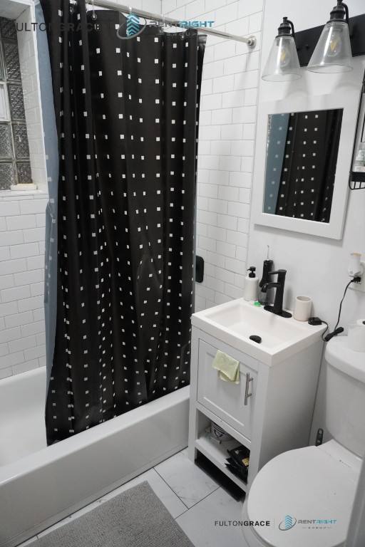 Apartment for rent at 2031 W 23rd St #7, Chicago, IL 60608