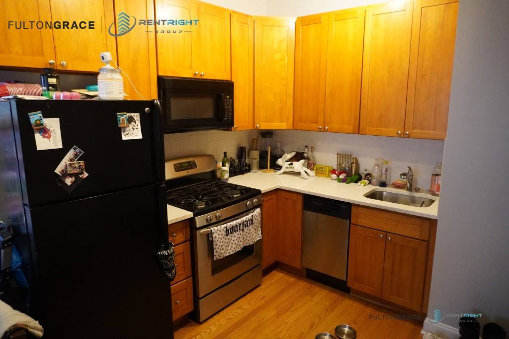 Apartment for rent at 1846 W 18th St #2R, Chicago, IL 60608