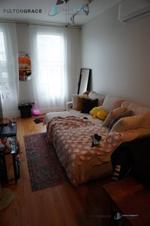 Apartment for rent at 1846 W 18th St #2R, Chicago, IL 60608