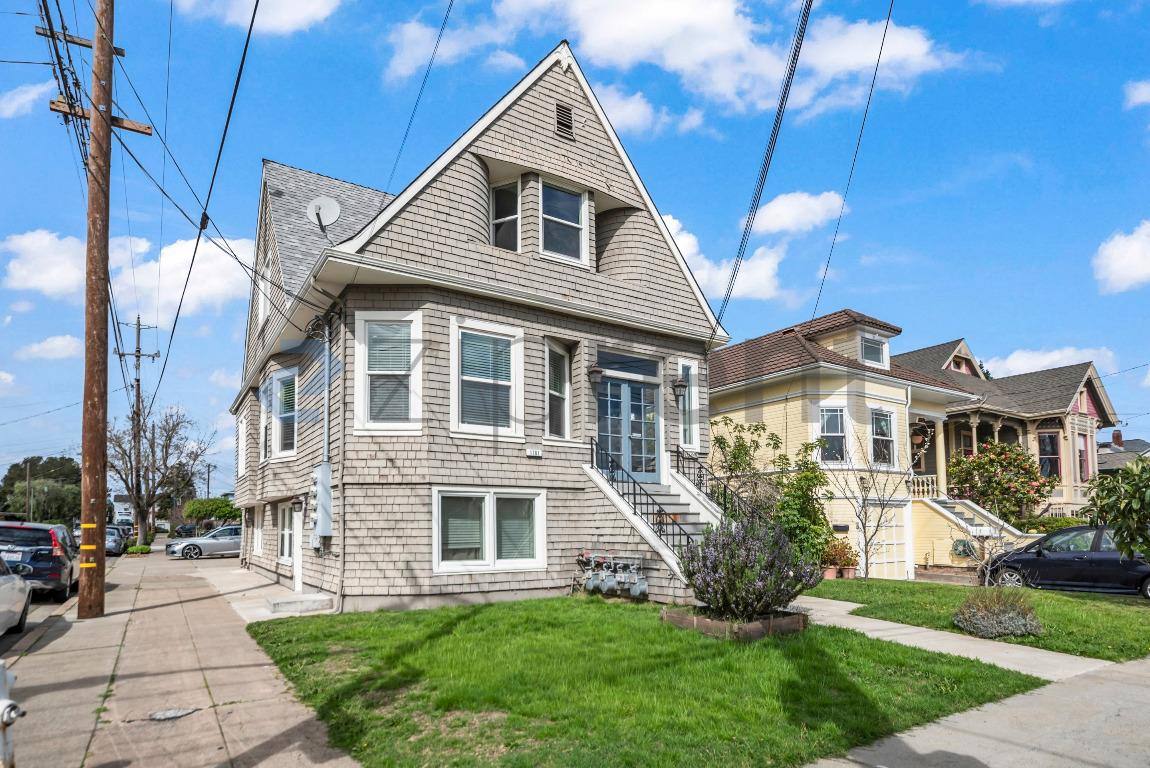 Apartment for rent at 1701 Broadway #C, Alameda, CA 94501