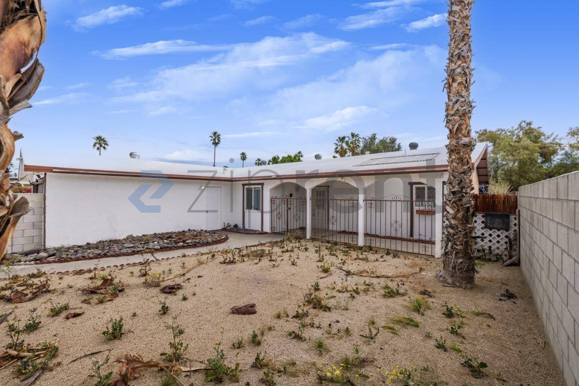 House for rent at 43160 Virginia Ave, Palm Desert, CA 92211