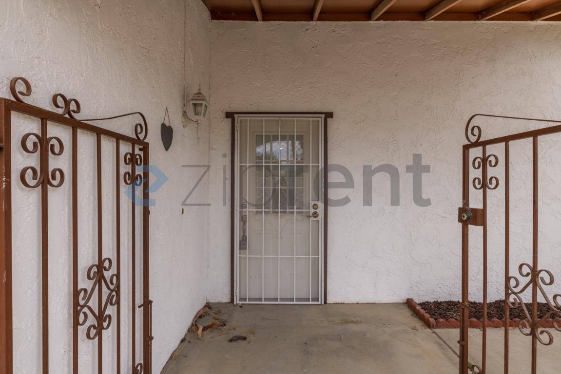 House for rent at 43160 Virginia Ave, Palm Desert, CA 92211