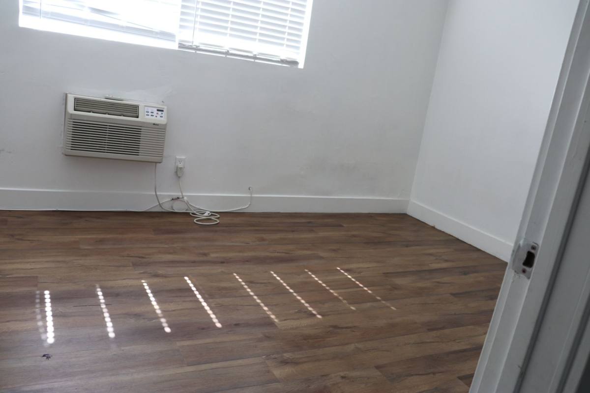 Apartment for rent at 155 W 41st Place, Los Angeles, CA 90037