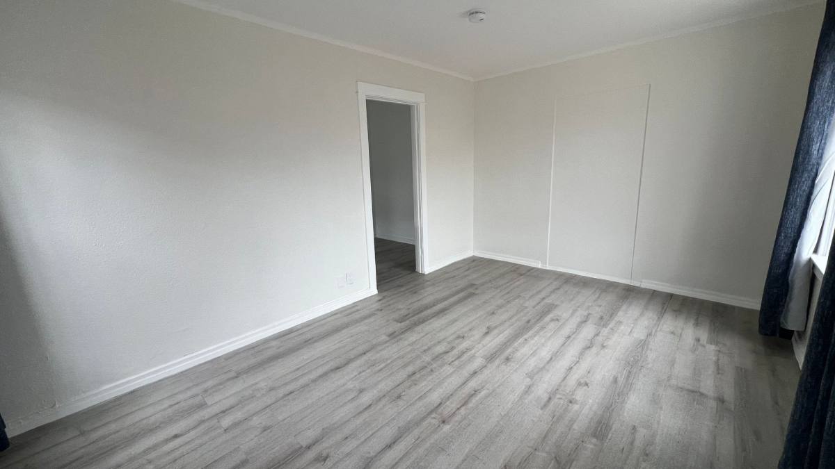 Apartment for rent at 8330 S Figueroa St, Los Angeles, CA 90003
