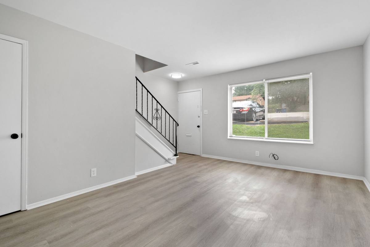Townhouse for rent at 4120 Geraldine Ave, Saint Ann, MO 63074
