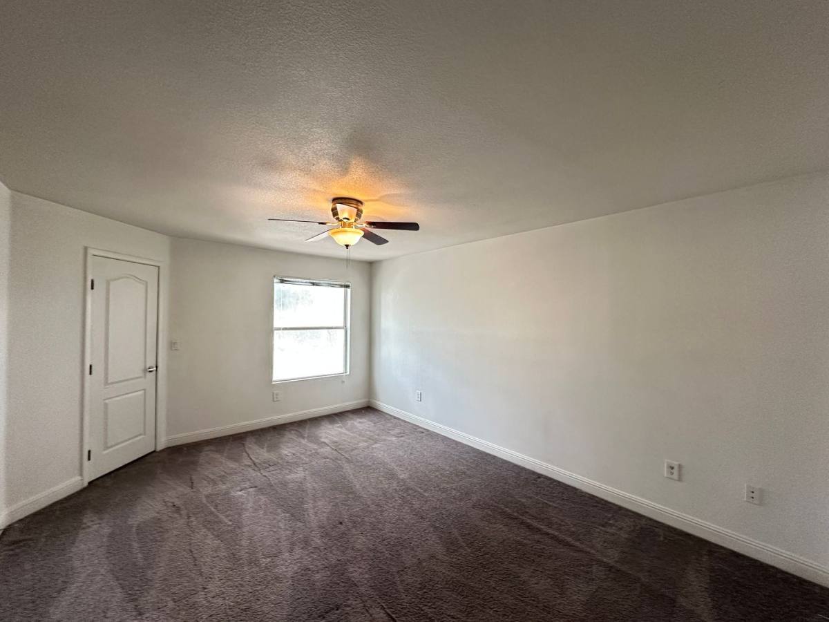 Apartment for rent at 5055 W Hacienda Ave, Las Vegas, NV 89118