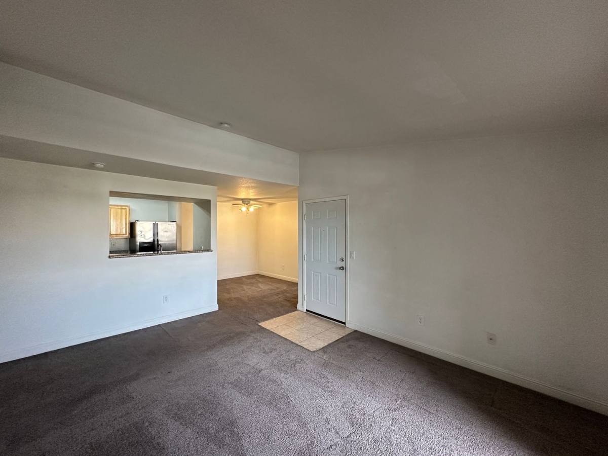 Apartment for rent at 5055 W Hacienda Ave, Las Vegas, NV 89118