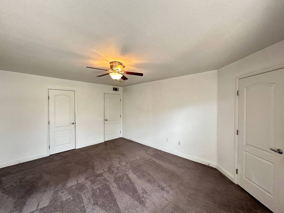 Apartment for rent at 5055 W Hacienda Ave, Las Vegas, NV 89118