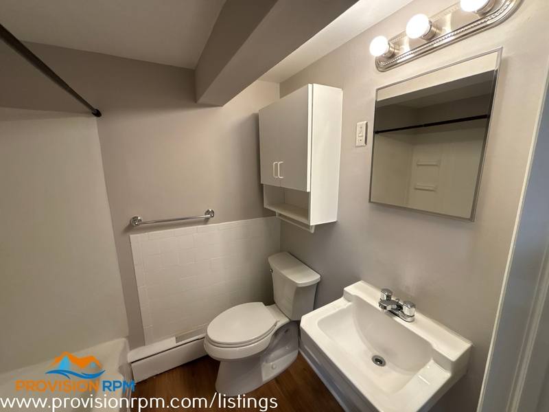 Apartment for rent at 1000 Linda Lee Dr #1000B, Glen Burnie, MD 21061