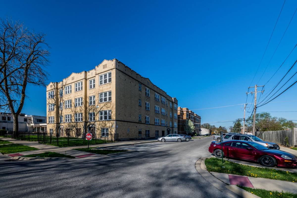 Apartment for rent at 404 School St, Maywood, IL 60153