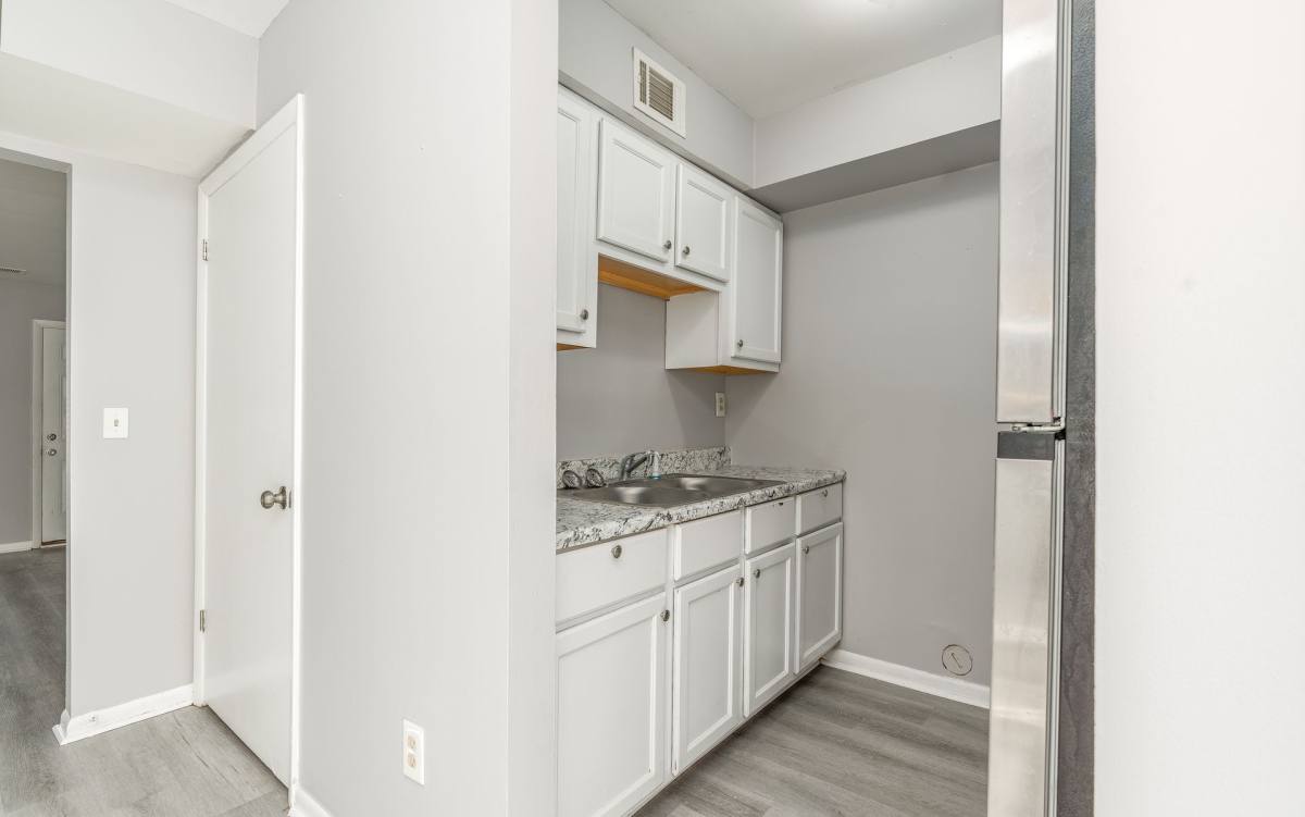Townhouse for rent at 1691 Red Robin Rd, Columbus, OH 43229