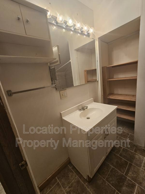 Apartment for rent at 925 Alabama St #D, Lawrence, KS 66044